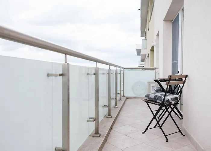 Konstanzer 103 - 2 Camere, Bucatarie, Baie, Parcare Pazita, Tv, Wi-Fi, Utilat Complet
