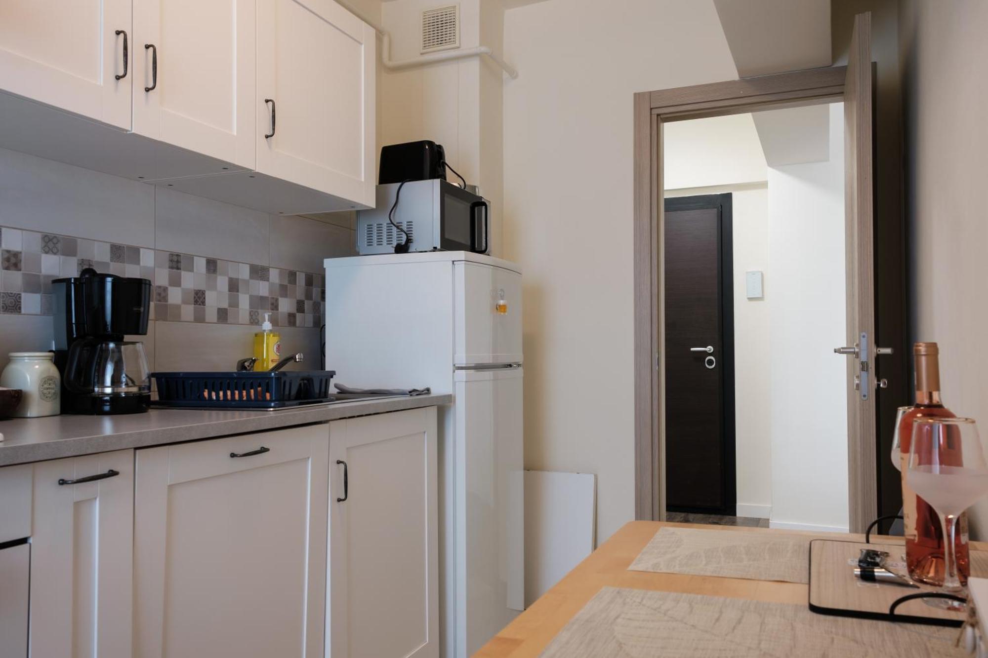 Konstanzer 103 - 2 Camere, Bucatarie, Baie, Parcare Pazita, Tv, Wi-Fi, Utilat Complet * Iasi