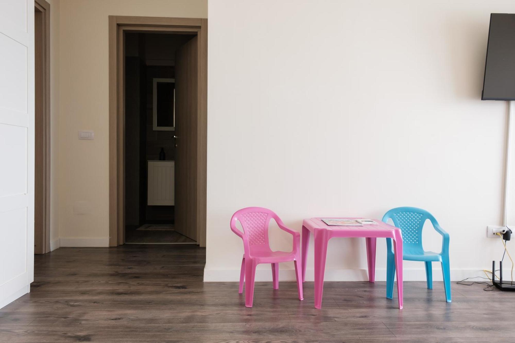 Konstanzer 103 - 2 Camere, Bucatarie, Baie, Parcare Pazita, Tv, Wi-Fi, Utilat Complet Apartamento Iasi